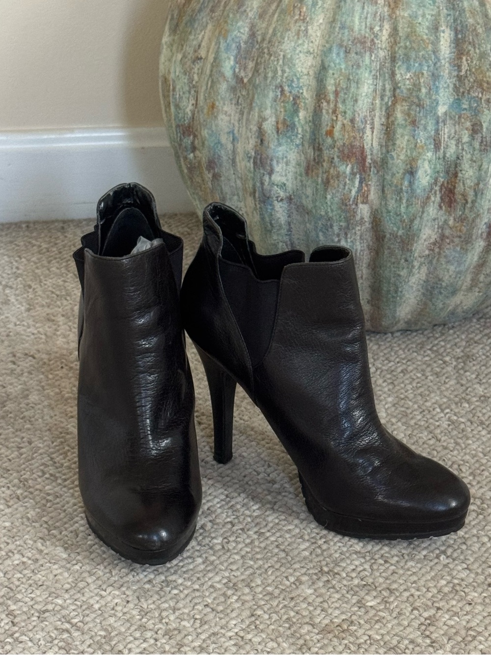 NWOT Jessica Simpson “Hendrix” Black Leather platform High-Heel Ankle Booties